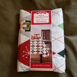 Mainstays Holiday Tablecloth with Red and Green Design